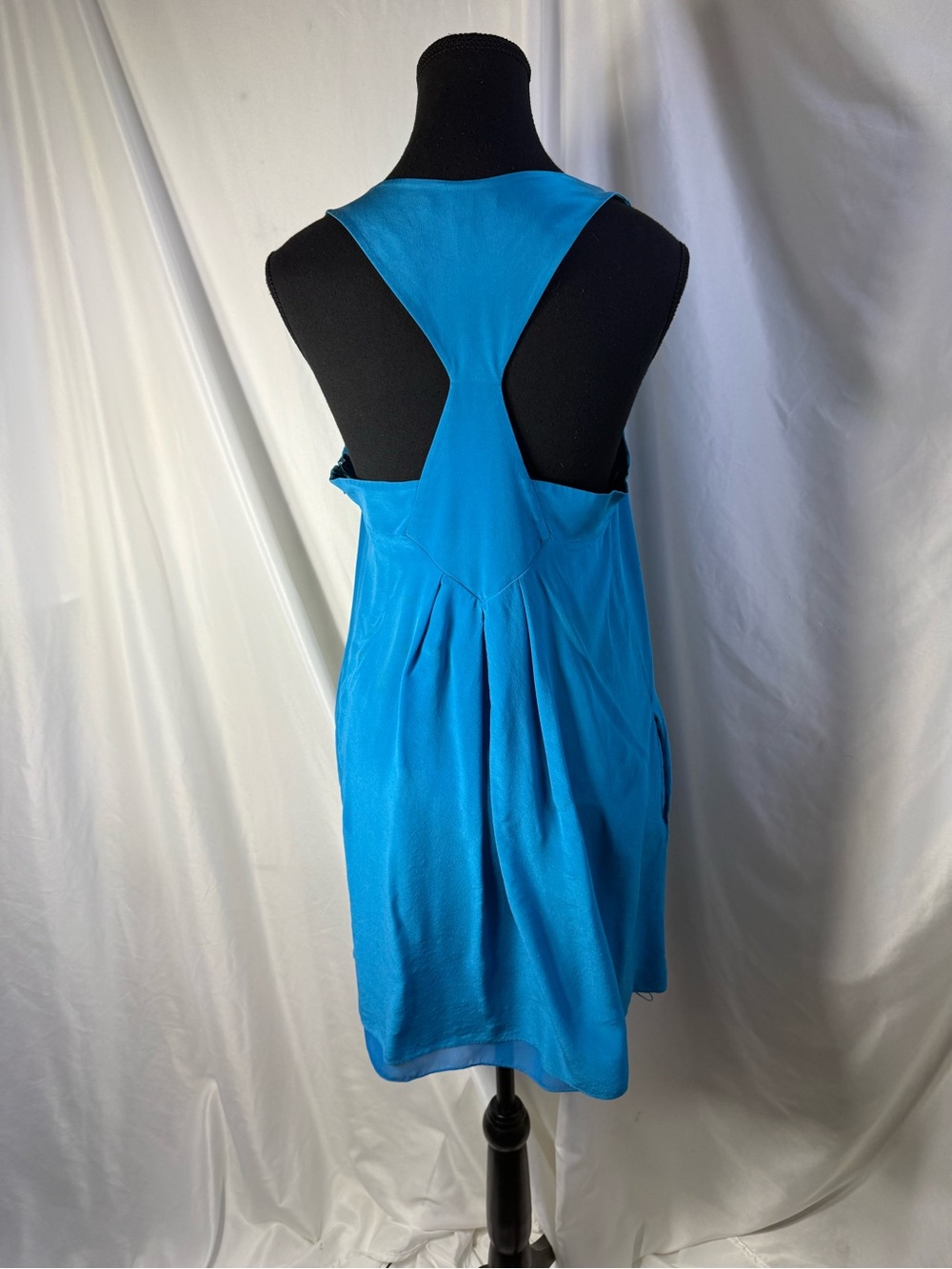 79) Banana Republic Blue Sleeveless Shift Dress Flowy Square Neck Midi. Ptp 17 - Picture 5 of 9